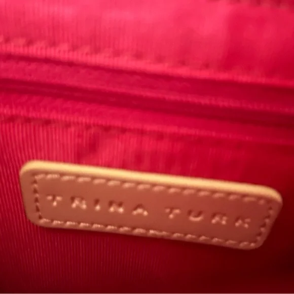 Trina Turk Elegant Cream Crossbody Bag - Picture 5 of 9